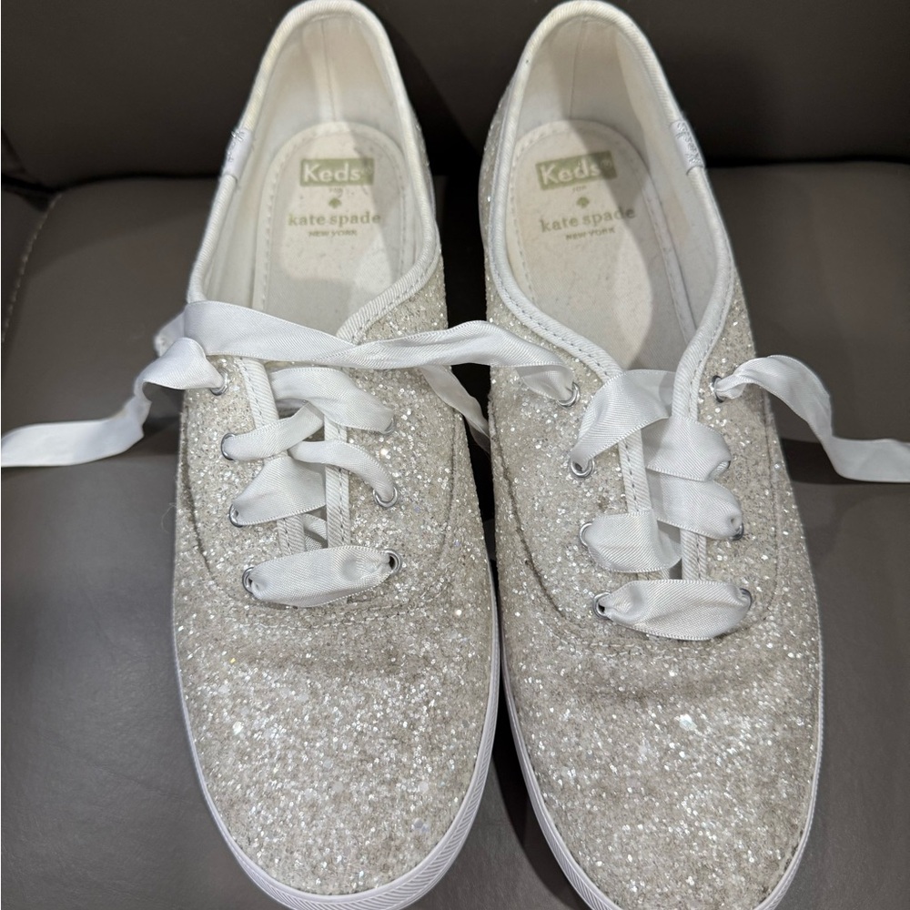 Keds x kate spade Glitter Lace-Up Sneakers in Silver